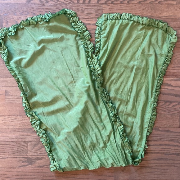 LOVA Silk Blend Scarf with Ruffle Edge - Picture 3 of 7